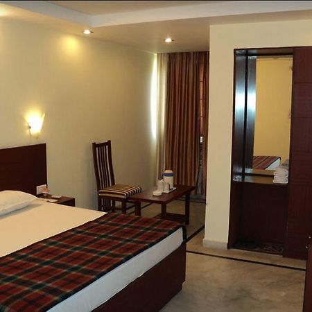 Hotel Swagat Palace Bhiwadi Exterior foto